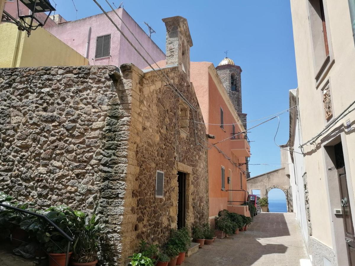 Esclusiva Dimora Storica Nel Cuore Del Borgo Medievale---- Exclusive Historical House Inside The Medieval Village Кастельсардо Экстерьер фото